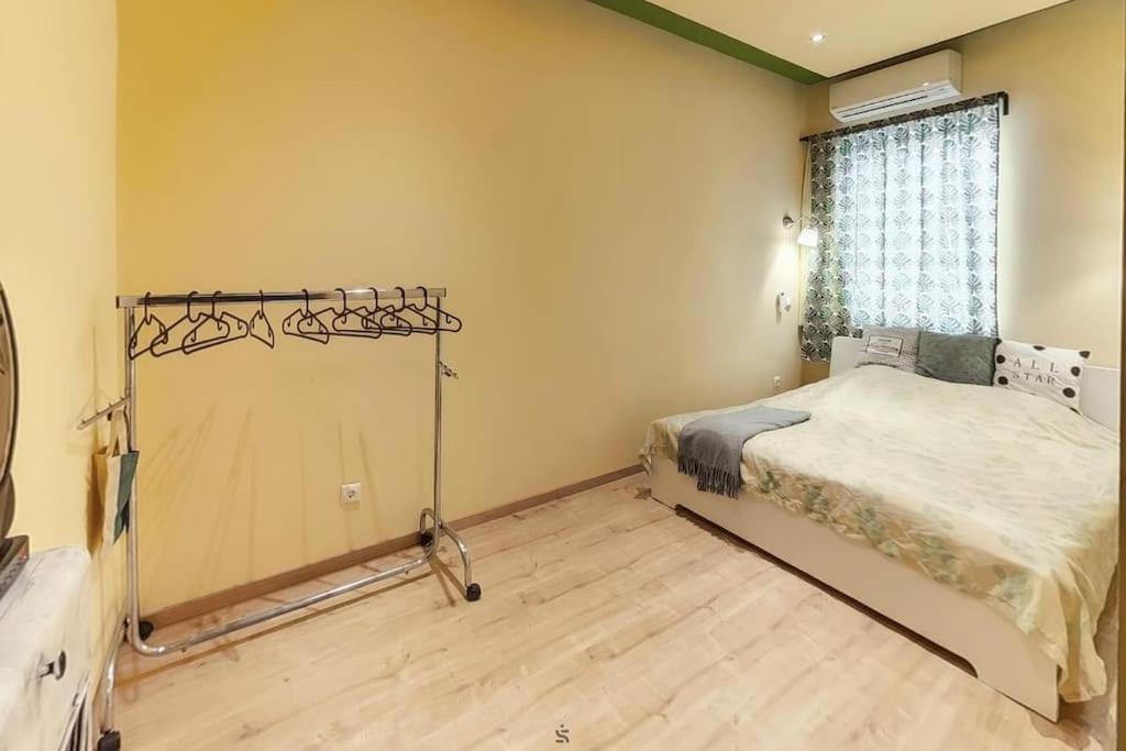 Bright Sunny Apt At Keleti Station,Near Citycenter Budapeste Exterior foto
