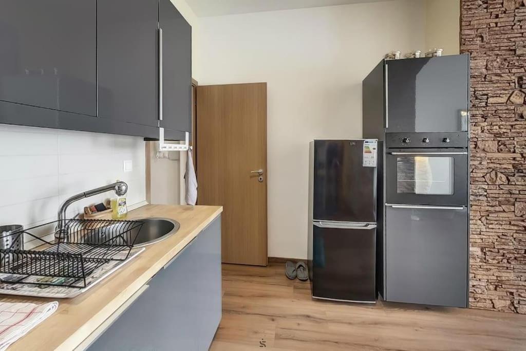 Bright Sunny Apt At Keleti Station,Near Citycenter Budapeste Exterior foto